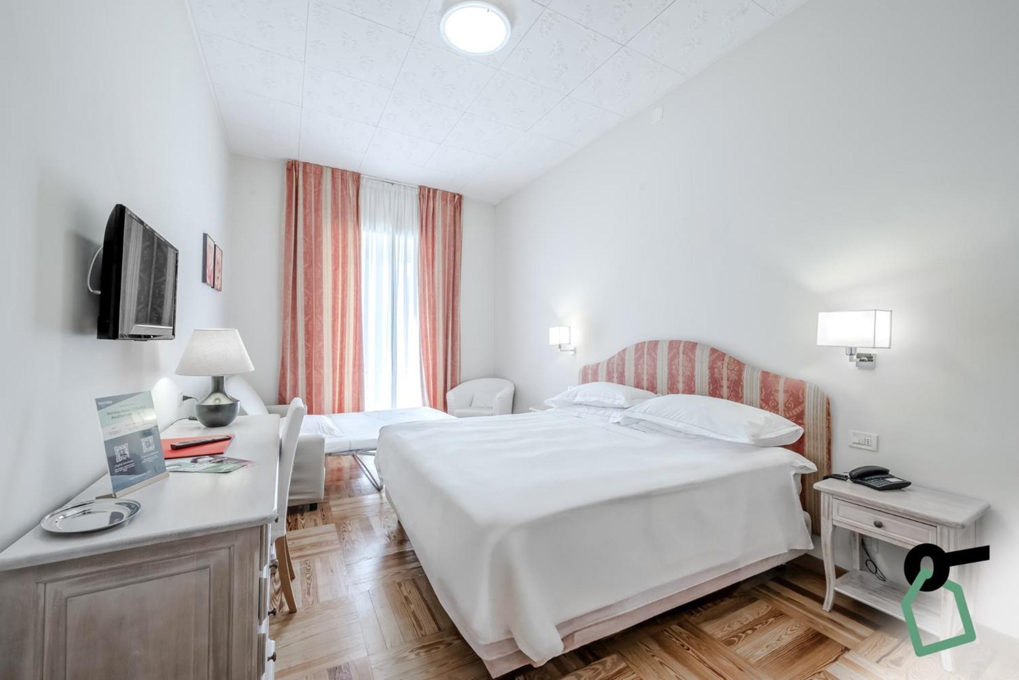 Hotiday Room Collection - Mediterranee Alassio Zewnętrze zdjęcie